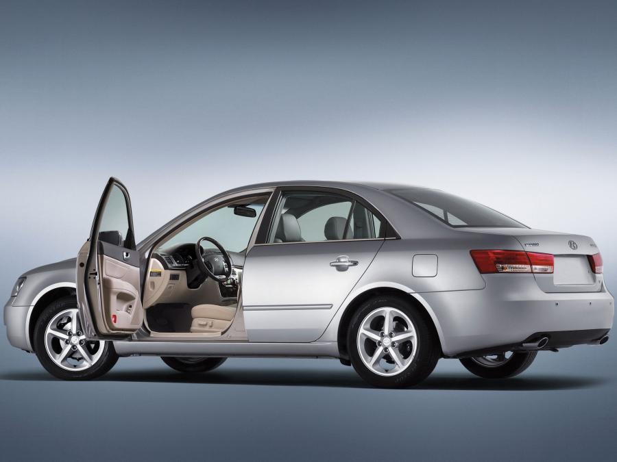  Hyundai Sonata 2004 года  (фото 55 из 58)